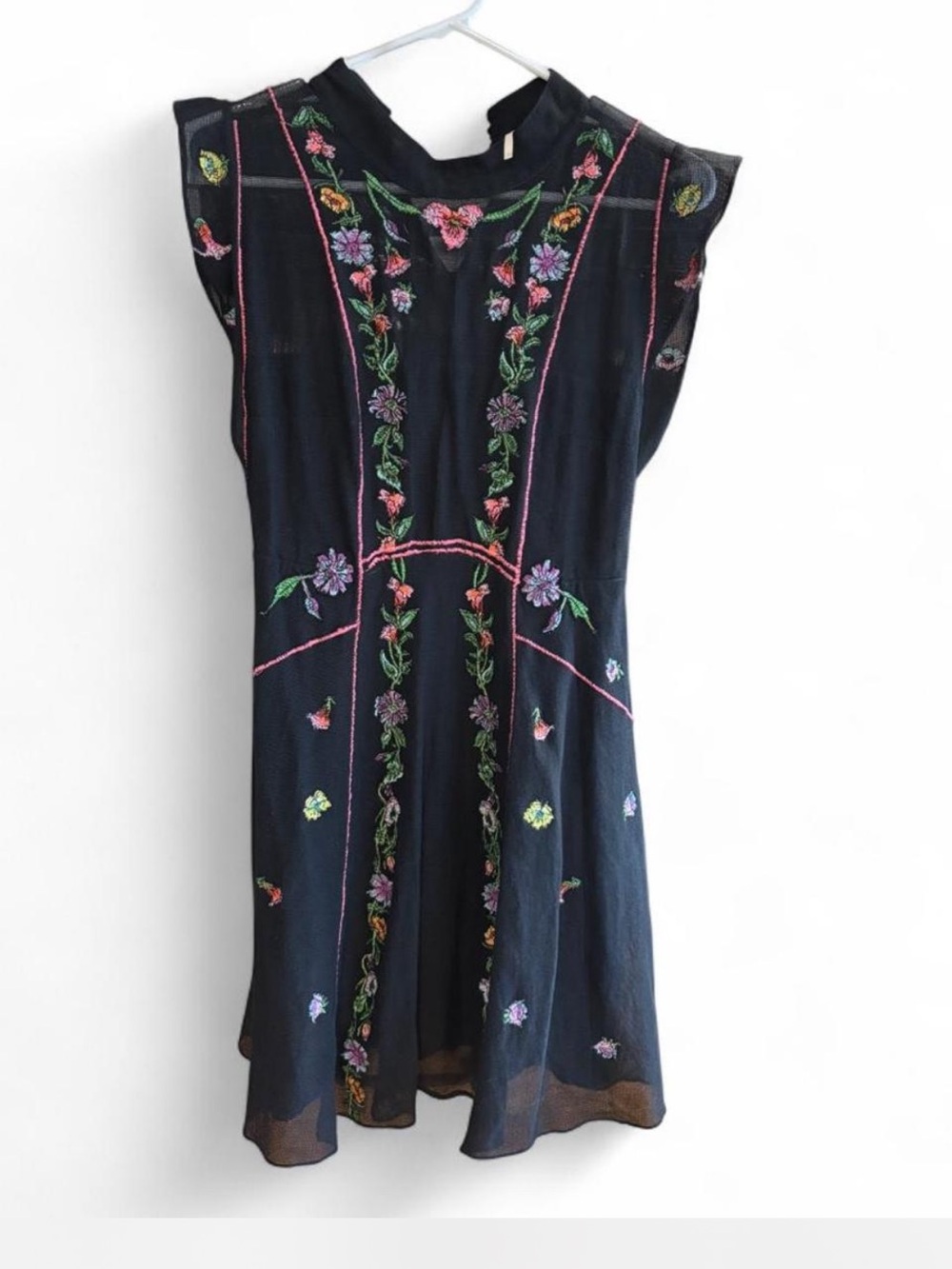 RARE FREE PEOPLE Black Embroidered Shoulder Sleeve Women’s Mini  Dress, Overlay